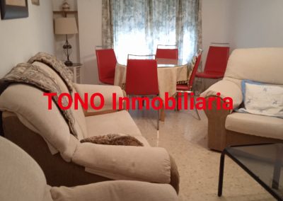 Estupendo bajo en zona de las Huertas